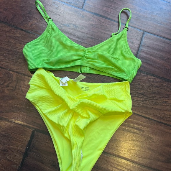 New with tags vibrant Aerie Lime Green and Neon Yellow Bikini set women’s large - Picture 2 of 4
